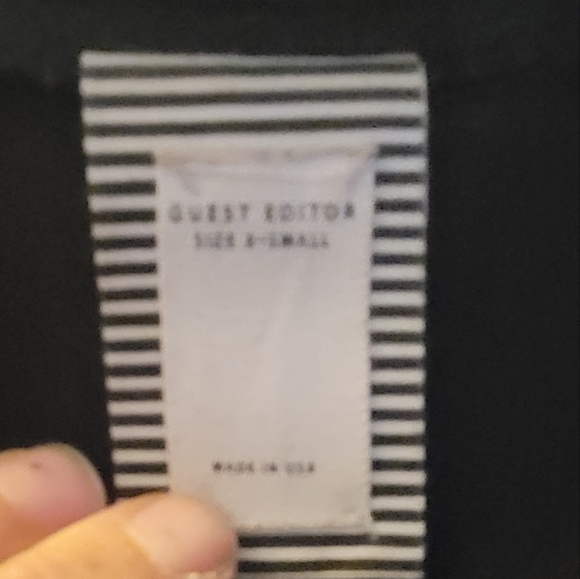 Beautiful black silk blouse off / on shoulders puff sleeves Aritzia Club Monaco - Picture 4 of 5